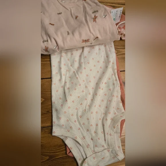 Carter's Baby Girl Pink Peach Coral and Cream Bodysuits Set 6 - 9 Months - Picture 8 of 10